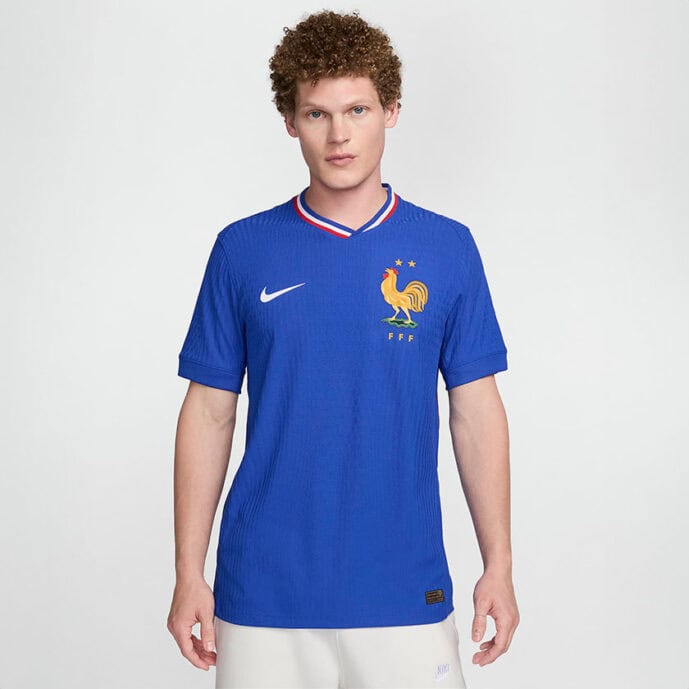 Maillot domicile de l'équipe de France pour l'Euro 2024