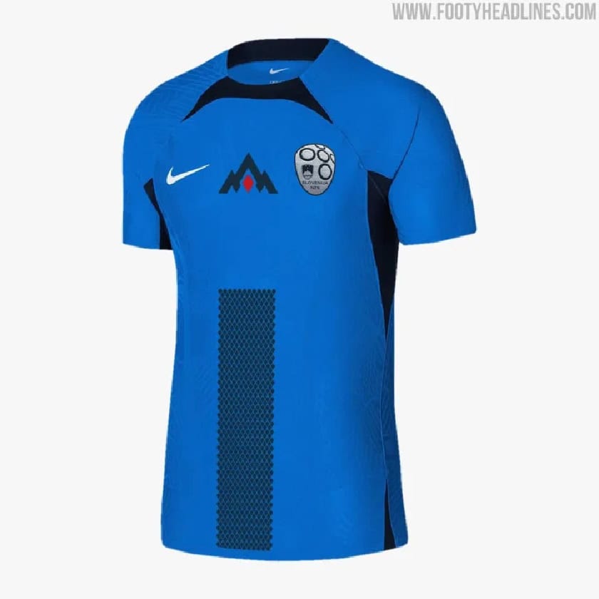 Maillot Euro 2024 Serbie Puma Rouge Taille L Neuf Sans Emballage